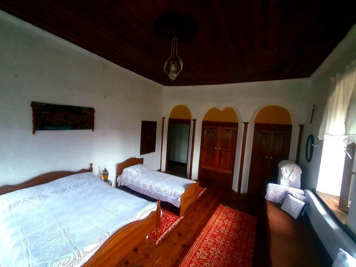 Traditional Guesthouse Përmet Екстериор снимка
