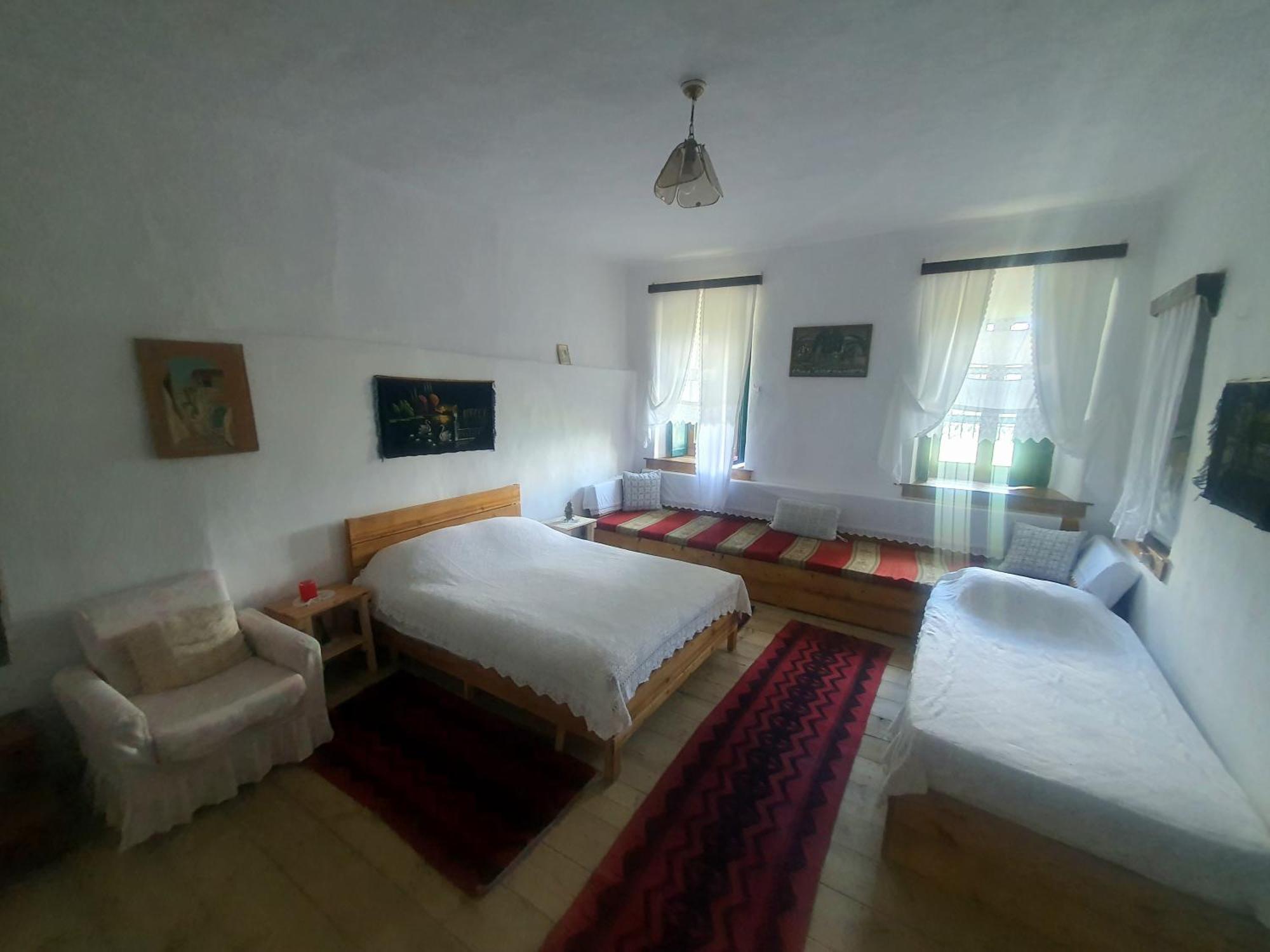 Traditional Guesthouse Përmet Екстериор снимка