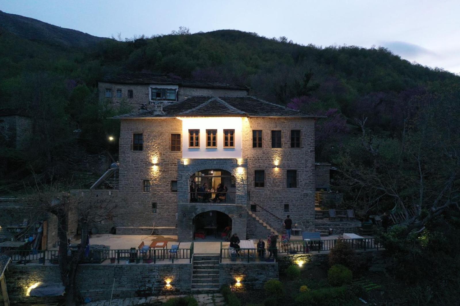 Traditional Guesthouse Përmet Екстериор снимка
