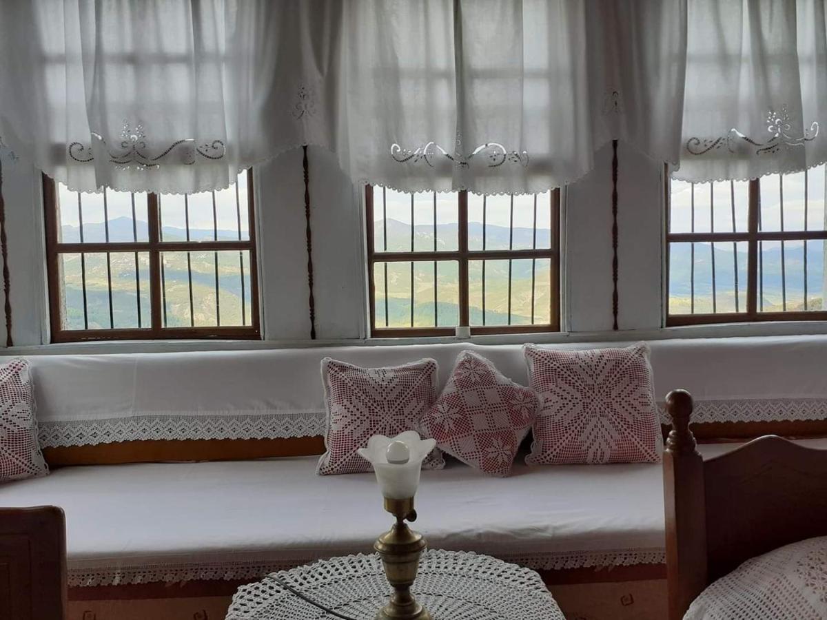 Traditional Guesthouse Përmet Екстериор снимка